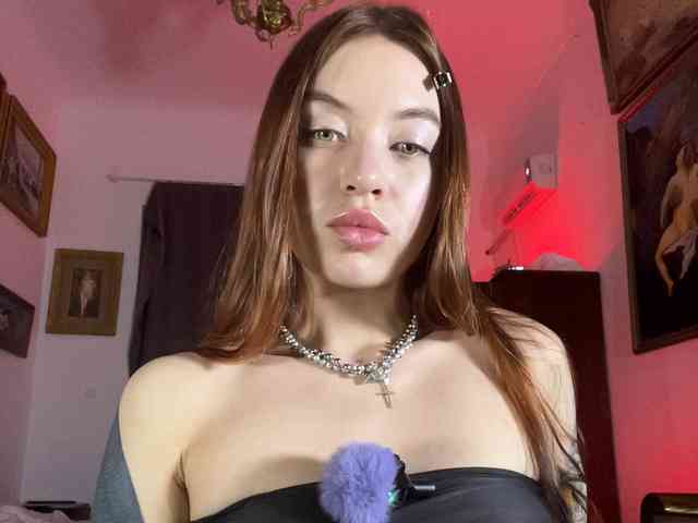 Lina69Femdom webcam