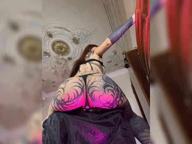 Lina69Femdom webcam