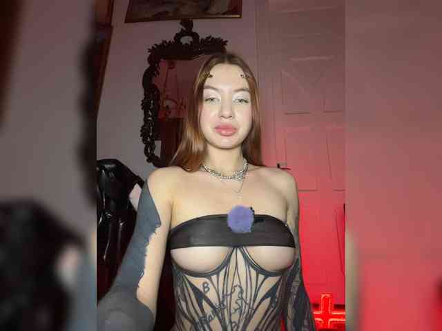 Модель: Lina69Femdom