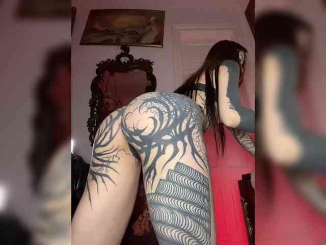 Lina69Femdom webcam
