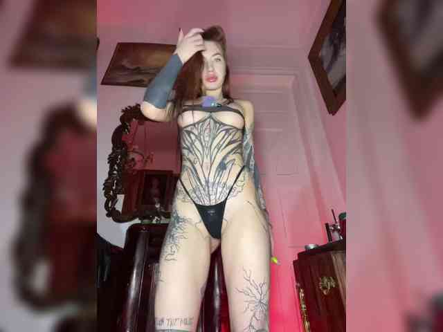 Lina69Femdom webcam