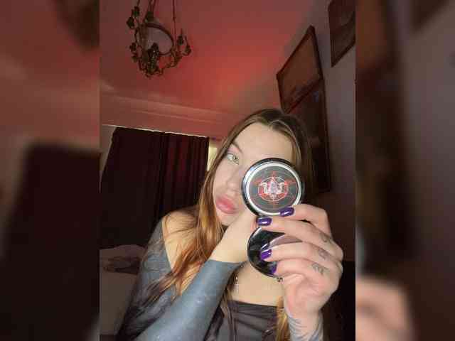 Lina69Femdom webcam