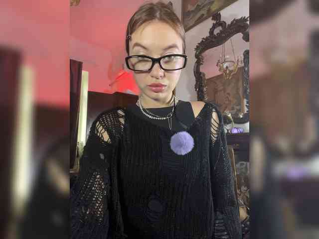 Lina69Femdom webcam
