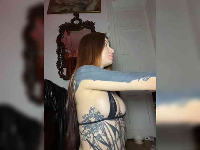 Lina69Femdom webcam