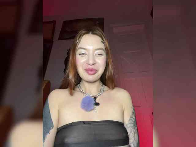 Lina69Femdom webcam