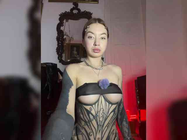 Lina69Femdom webcam