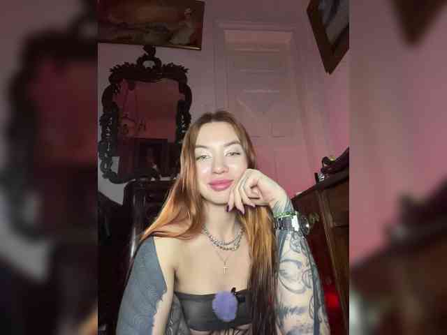 Lina69Femdom webcam