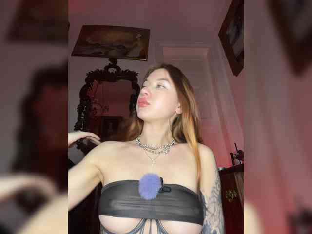 Lina69Femdom webcam