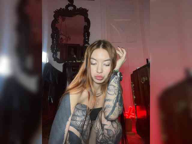 Lina69Femdom webcam