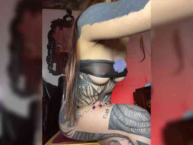 Lina69Femdom webcam