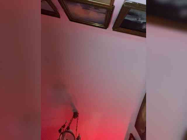 Lina69Femdom webcam