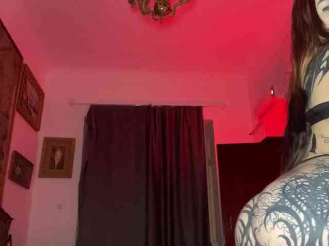 Lina69Femdom