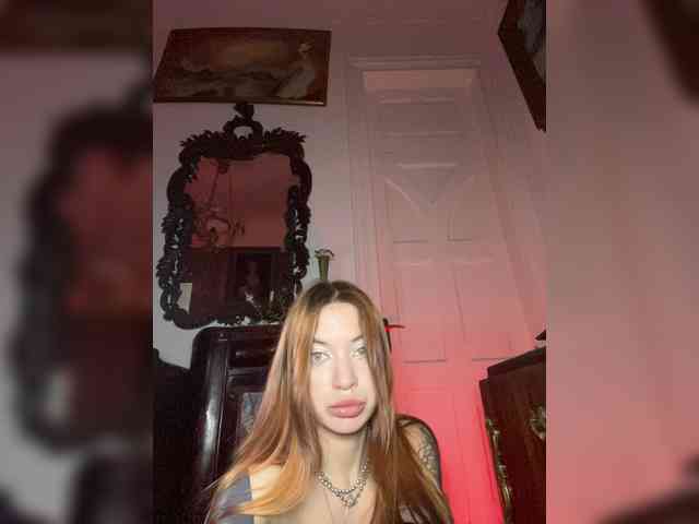 Lina69Femdom webcam