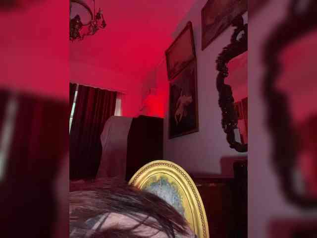 Модель: Lina69Femdom