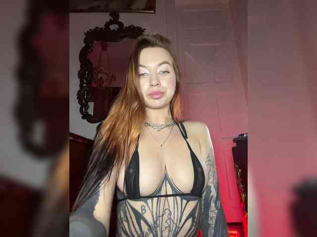 Lina69Femdom webcam