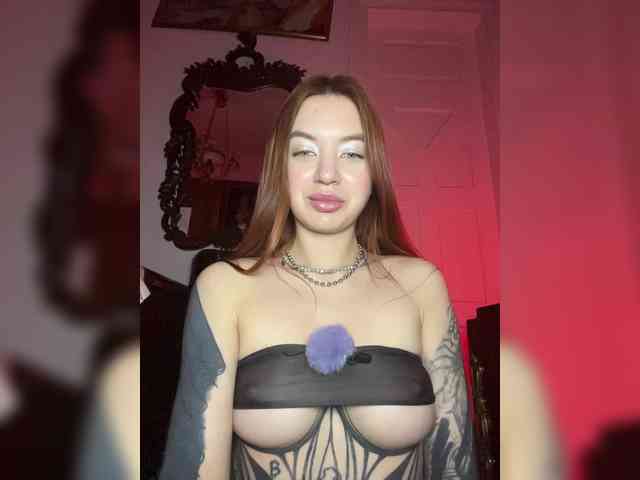 Lina69Femdom webcam