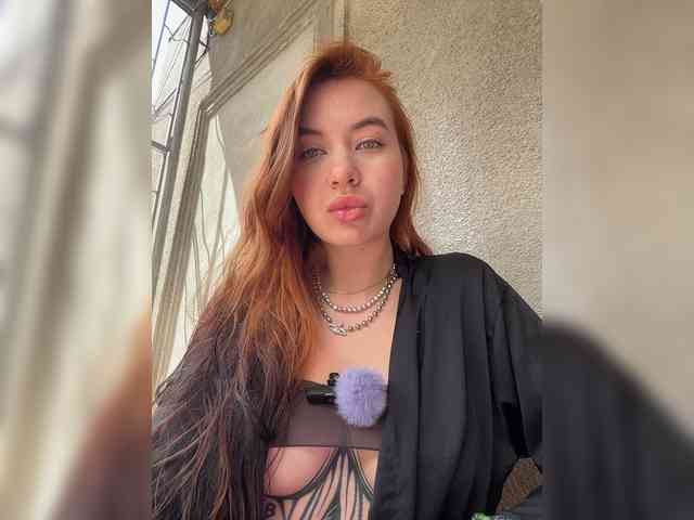 Lina69Femdom webcam