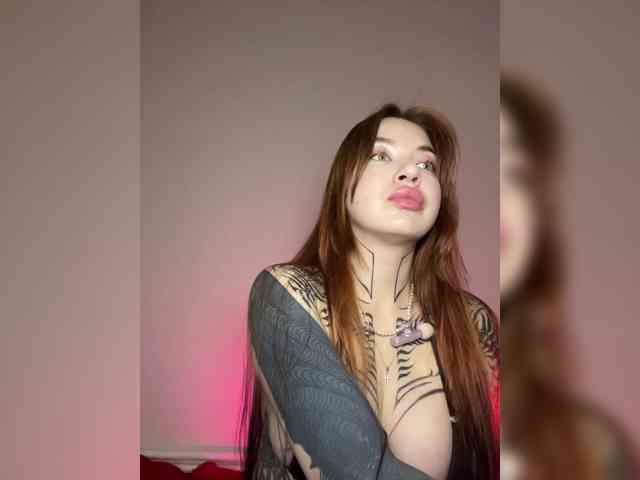 Lina69Femdom webcam