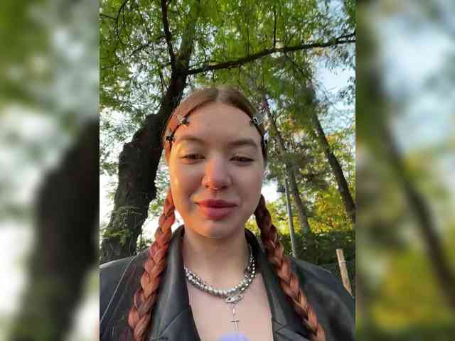 Lina69Femdom webcam