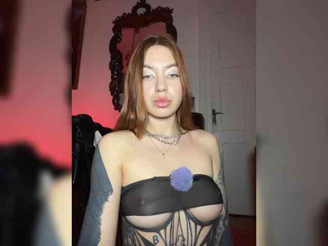 Lina69Femdom webcam