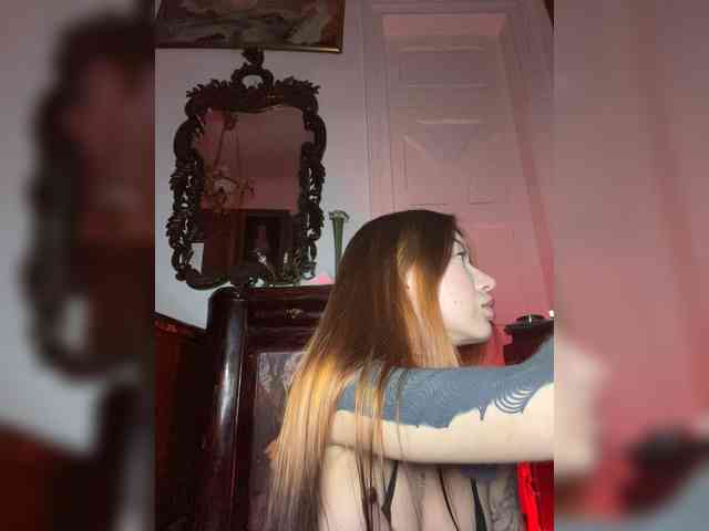 Lina69Femdom webcam
