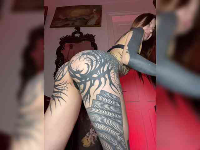 Lina69Femdom webcam