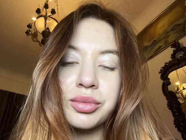 Lina69Femdom webcam