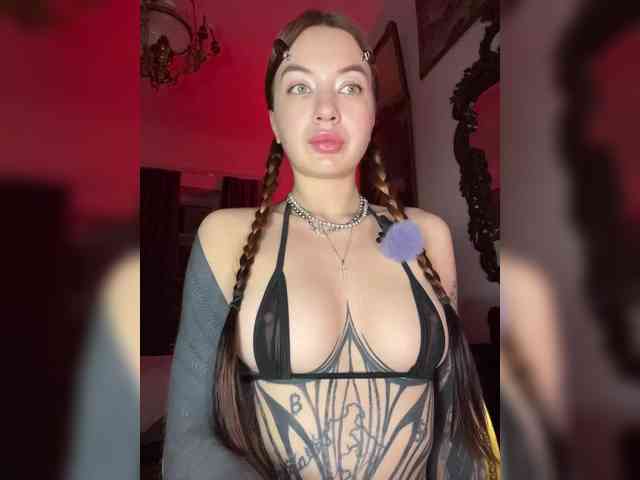 Lina69Femdom webcam