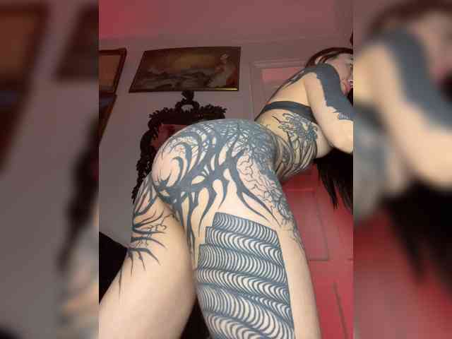 Lina69Femdom webcam