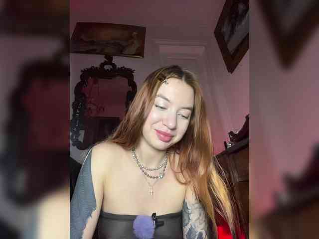 Lina69Femdom webcam