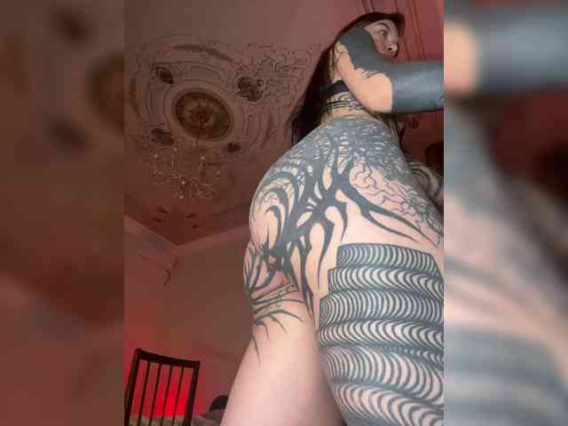 Lina69Femdom webcam
