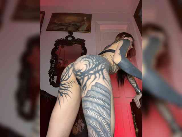 Lina69Femdom webcam