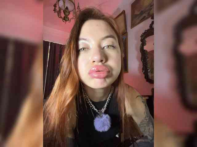 Lina69Femdom webcam