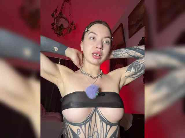 Lina69Femdom webcam