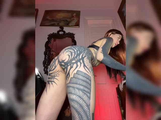 Lina69Femdom webcam