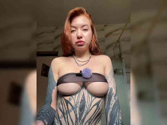 Lina69Femdom webcam