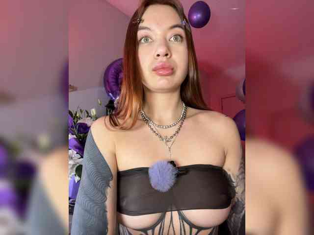 Lina69Femdom webcam