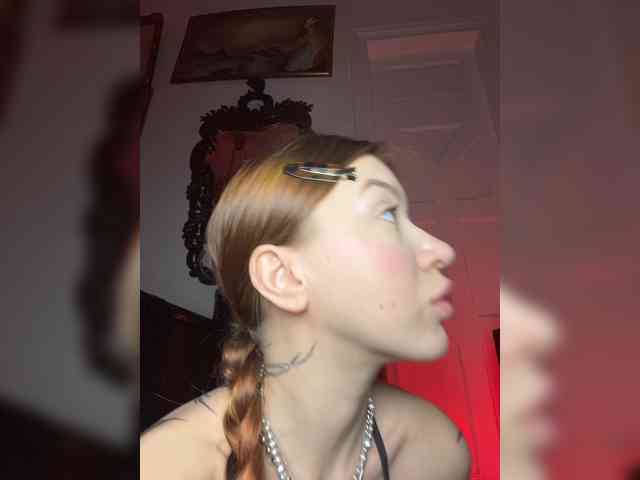 Lina69Femdom webcam