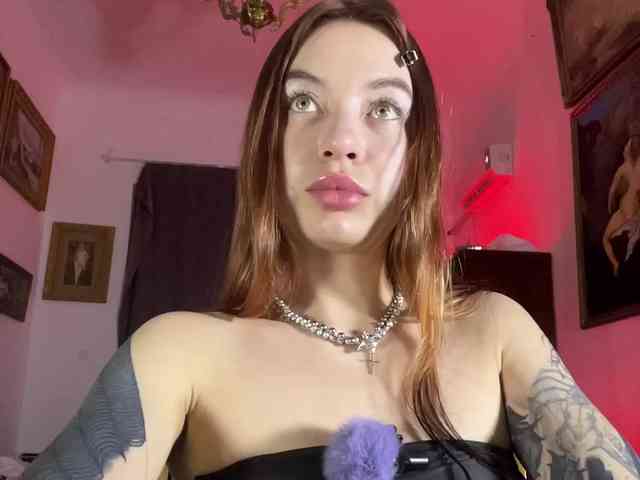 Lina69Femdom webcam
