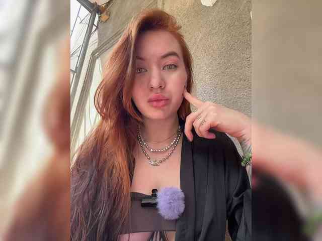 Lina69Femdom webcam