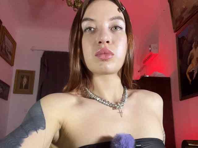 Lina69Femdom webcam