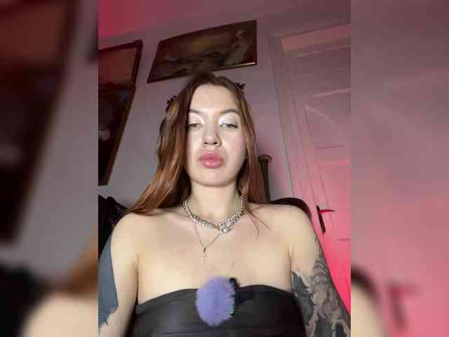 Lina69Femdom webcam