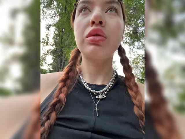 Lina69Femdom webcam