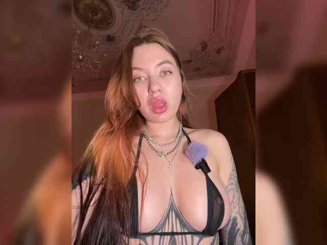 Lina69Femdom webcam