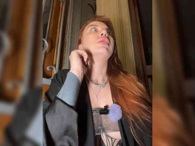 Lina69Femdom webcam