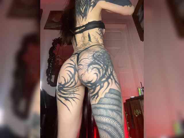 Lina69Femdom webcam