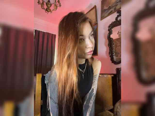 Lina69Femdom webcam