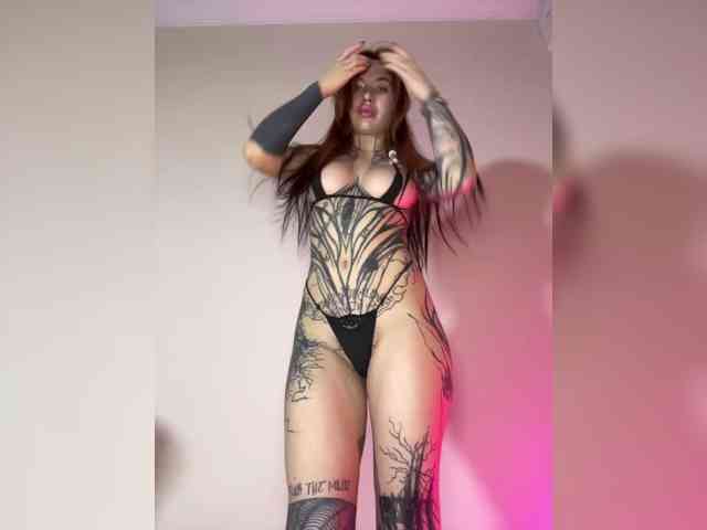 Lina69Femdom webcam