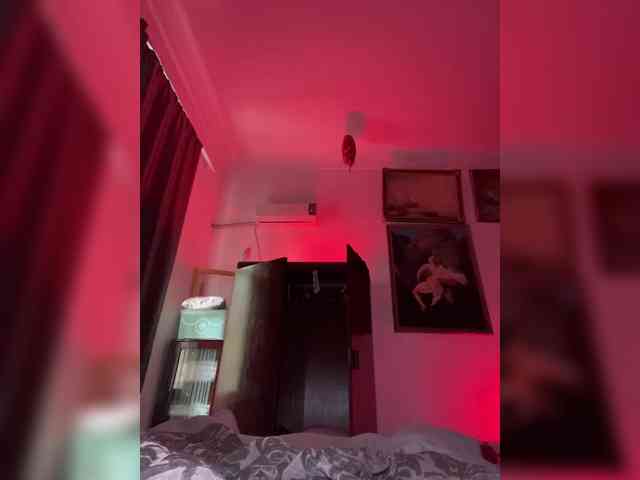 Lina69Femdom webcam