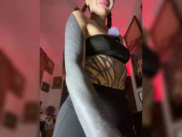 LINA69FEMDOM